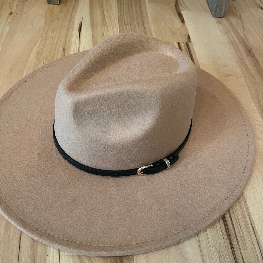 Brown hat